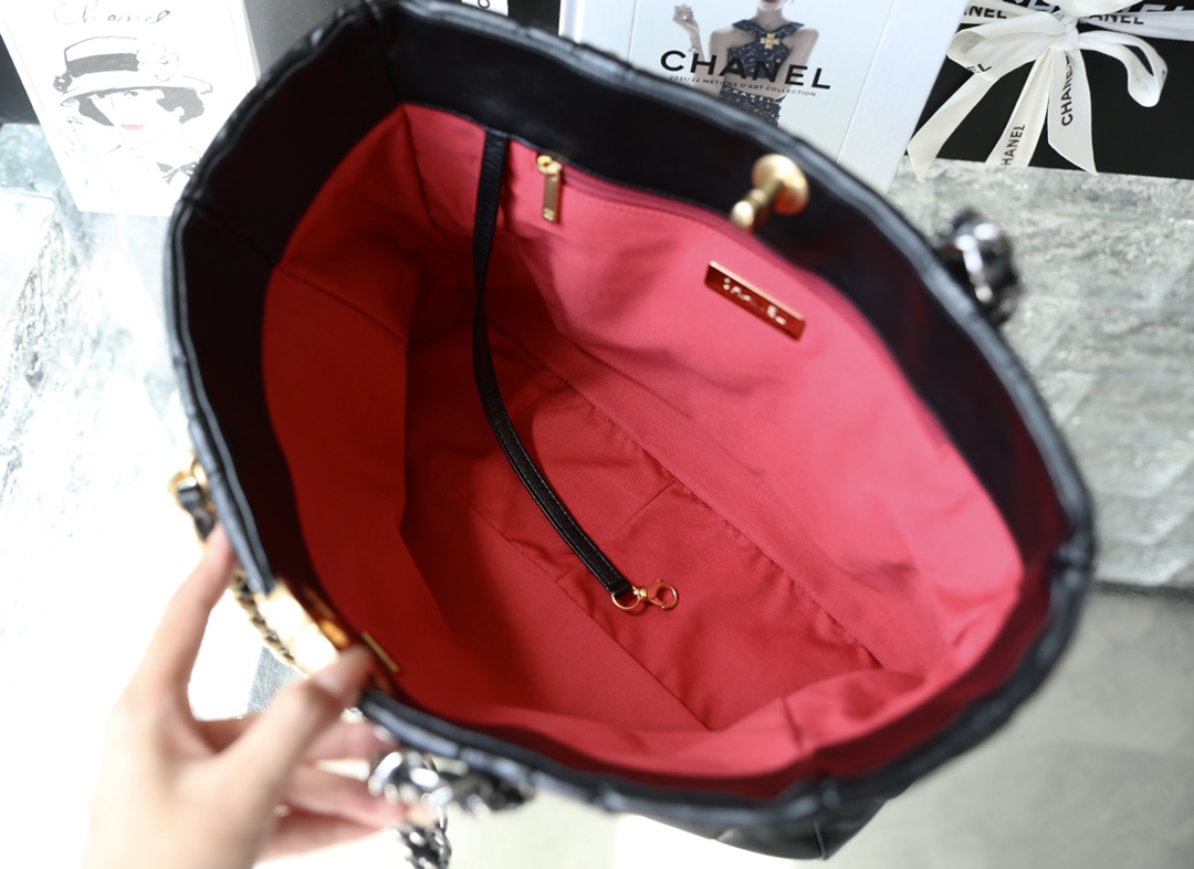 Shopping bag