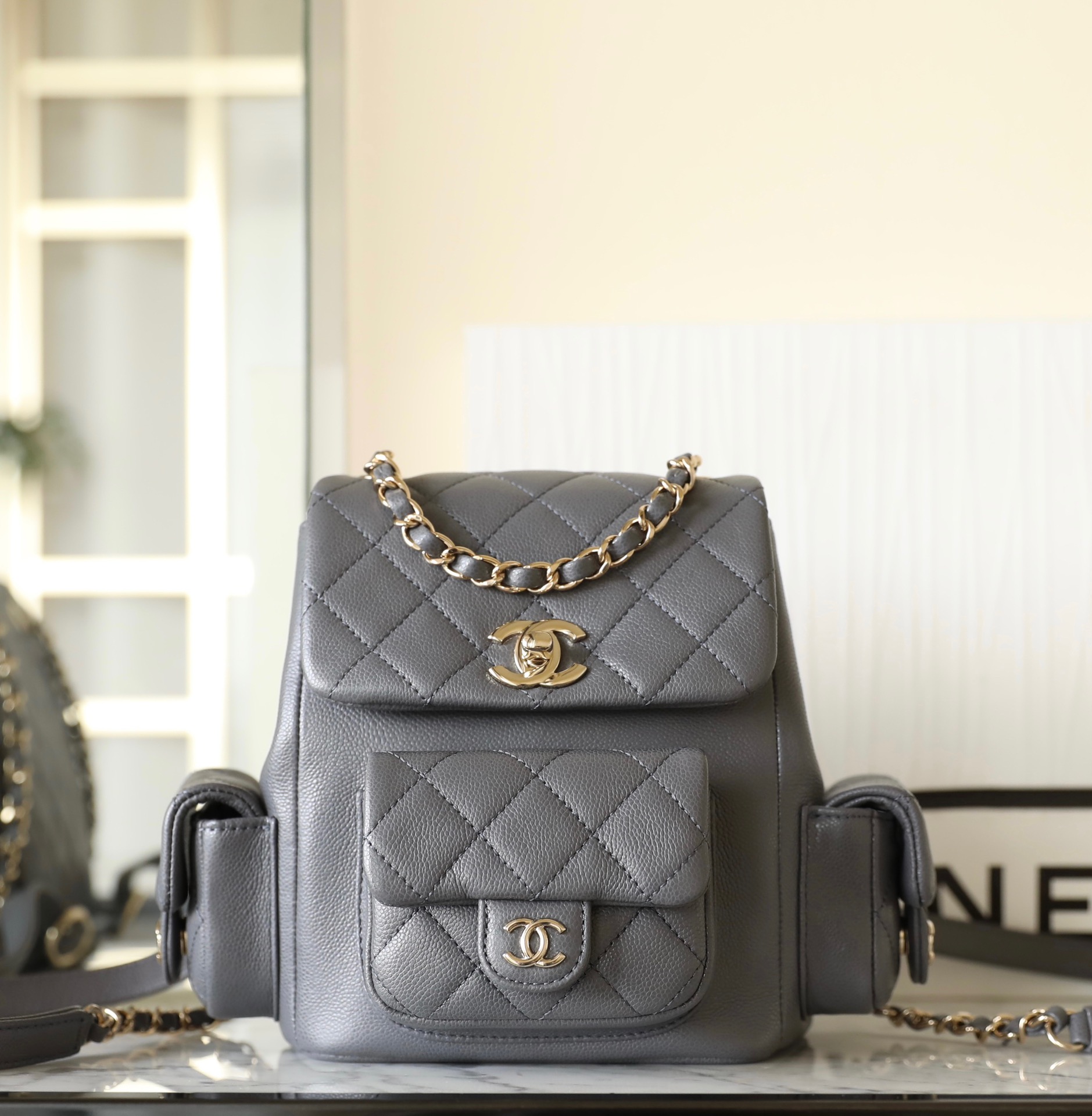 Ch*el backbag