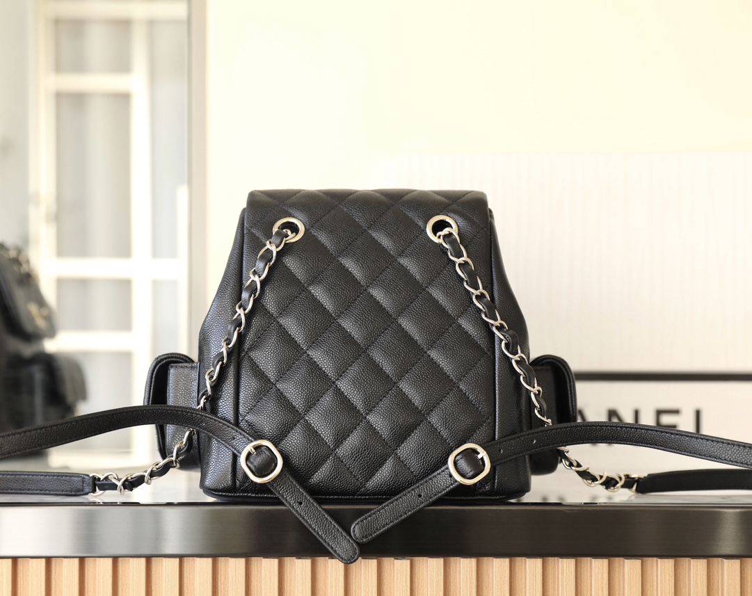 Ch*el backbag