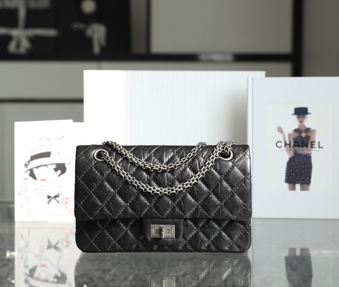 Classic flap bag