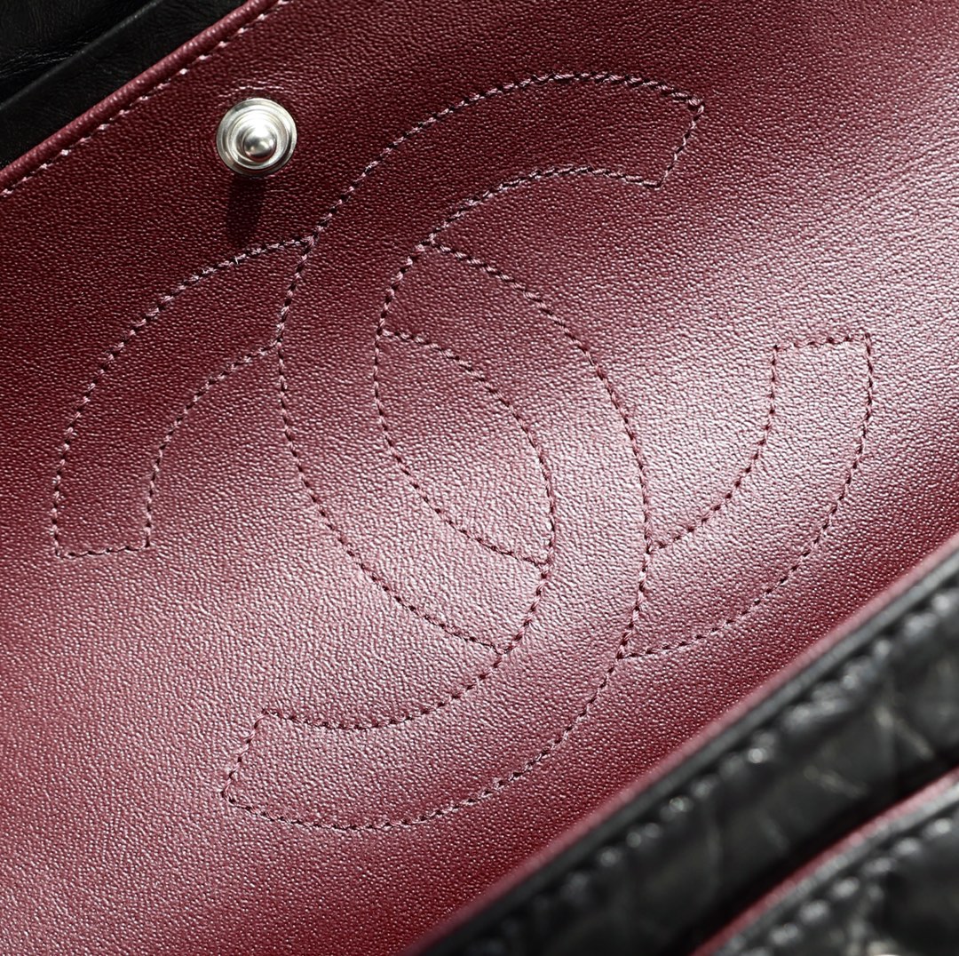 Classic flap bag