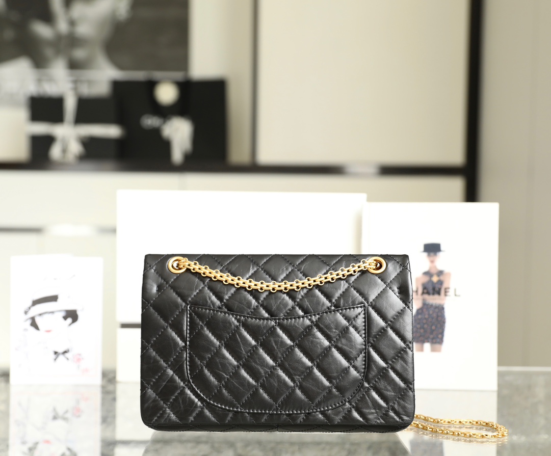 Classic flap bag