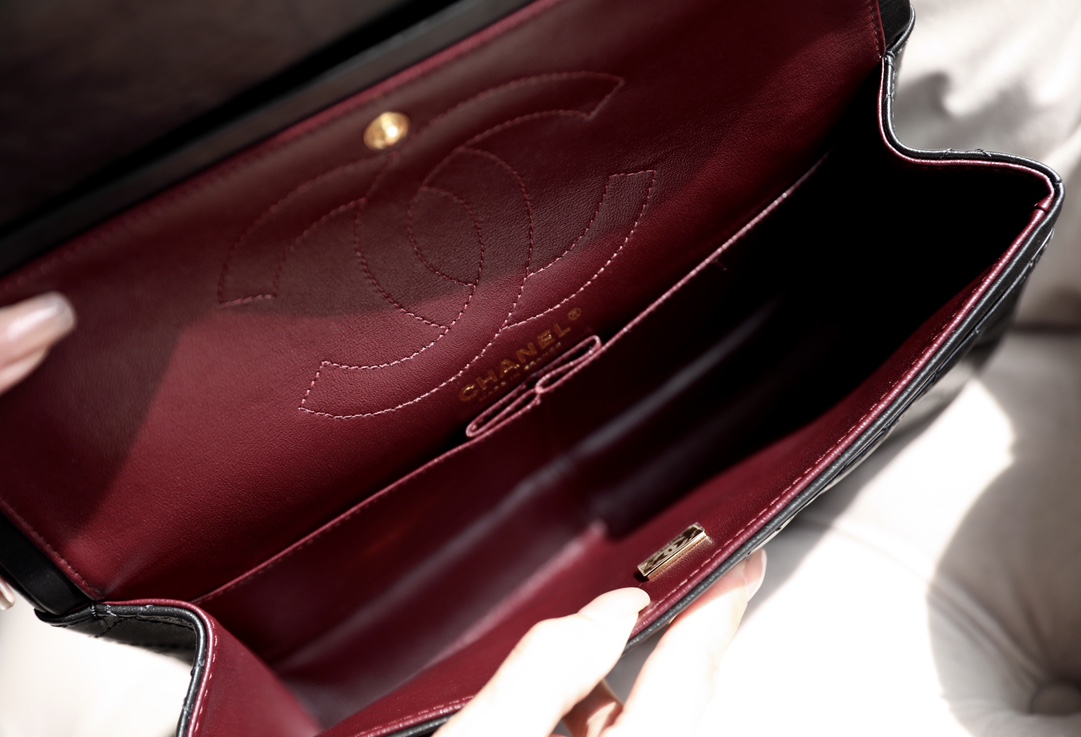Classic flap bag
