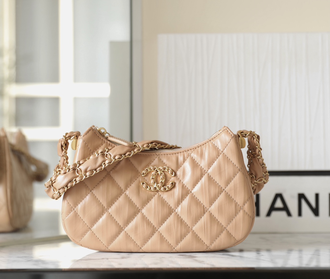 Ch*el hobo bag