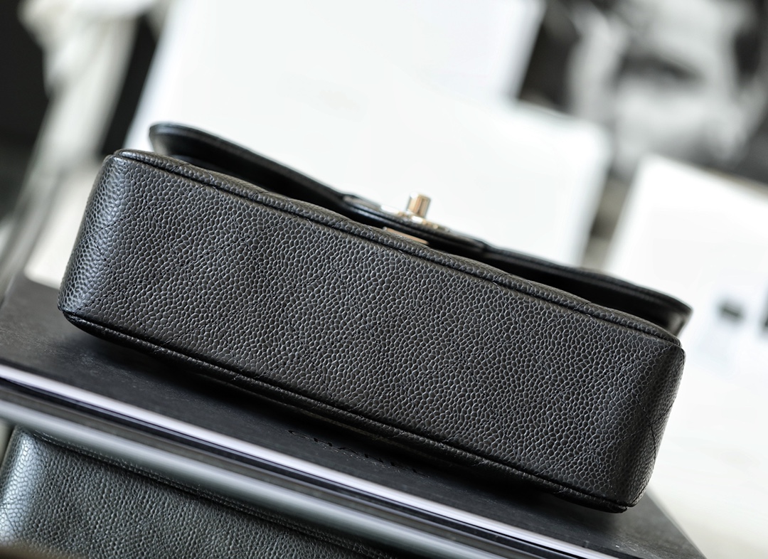 Classic flap bag