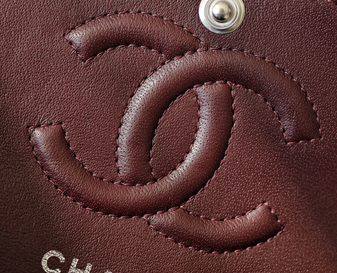 Classic flap bag