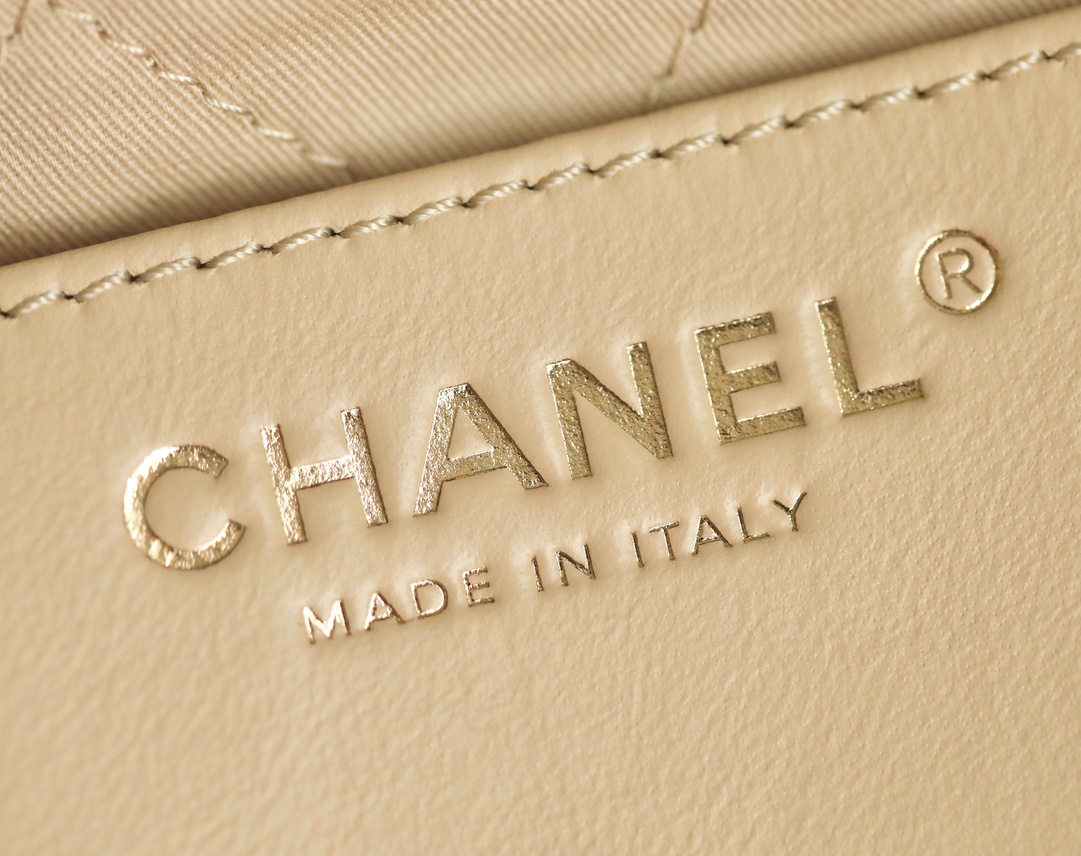 Ch*el 22 mini bag