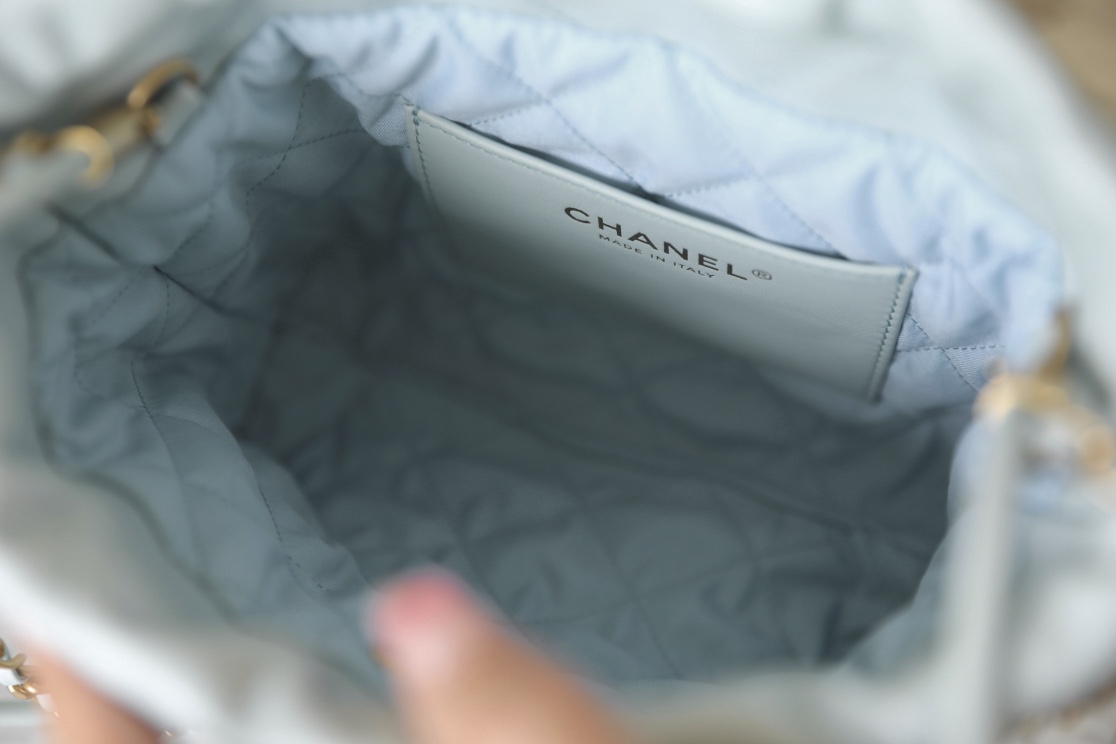 Ch*el 22 mini bag