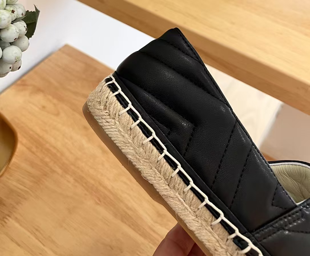 G*u*i pilar gg matelassé espadrille flats